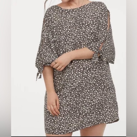 H&M Floral Viscose Dress - Picture 2 of 6